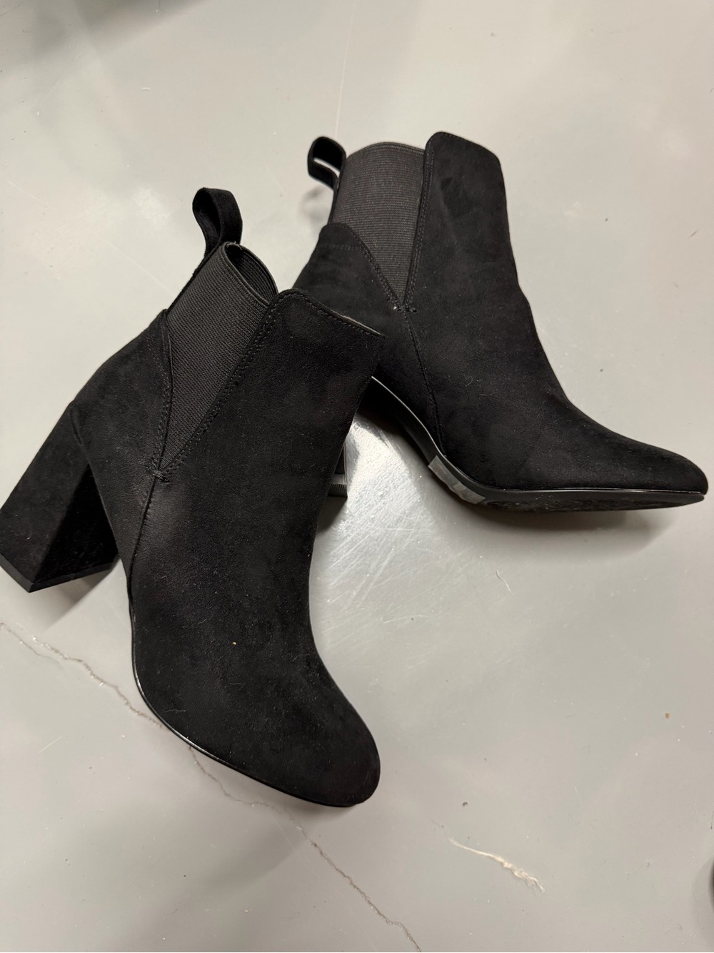 Qupid block suede booties